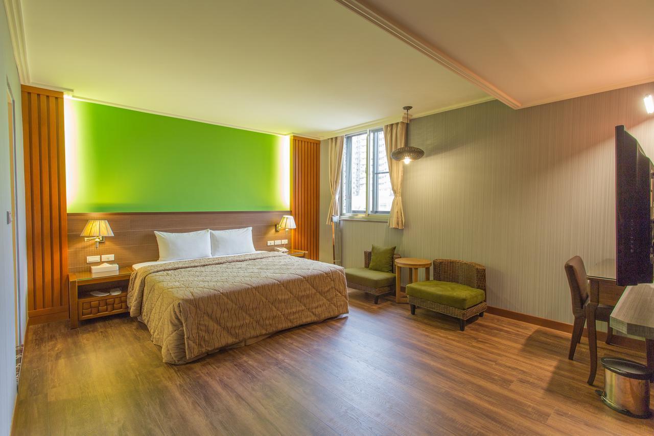 Monalisa Hotel Tainan Zewnętrze zdjęcie