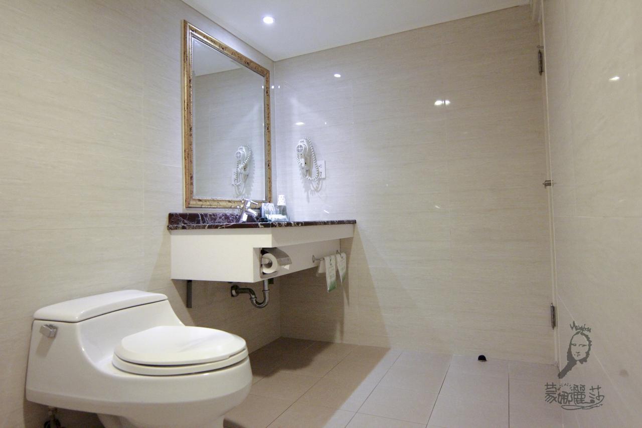 Monalisa Hotel Tainan Zewnętrze zdjęcie